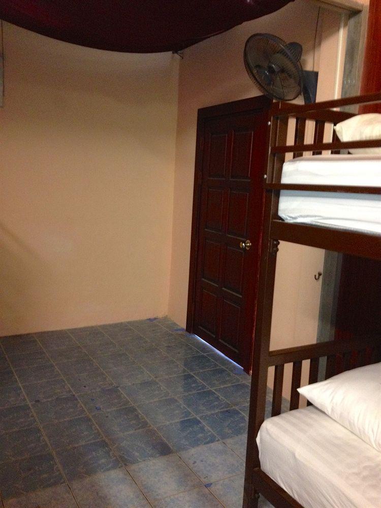 'צ'אוונג ביץ Little Austria Tams Guesthouse מראה חיצוני תמונה