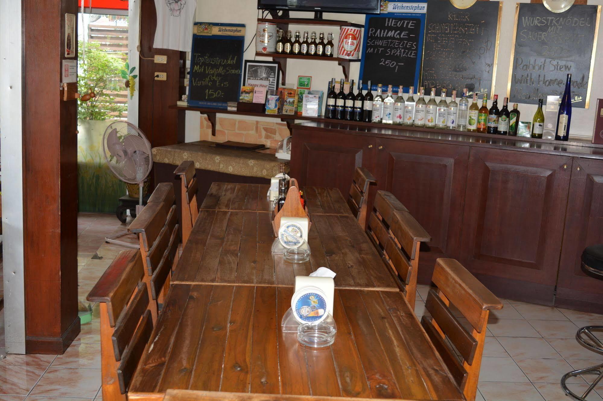 'צ'אוונג ביץ Little Austria Tams Guesthouse מראה חיצוני תמונה