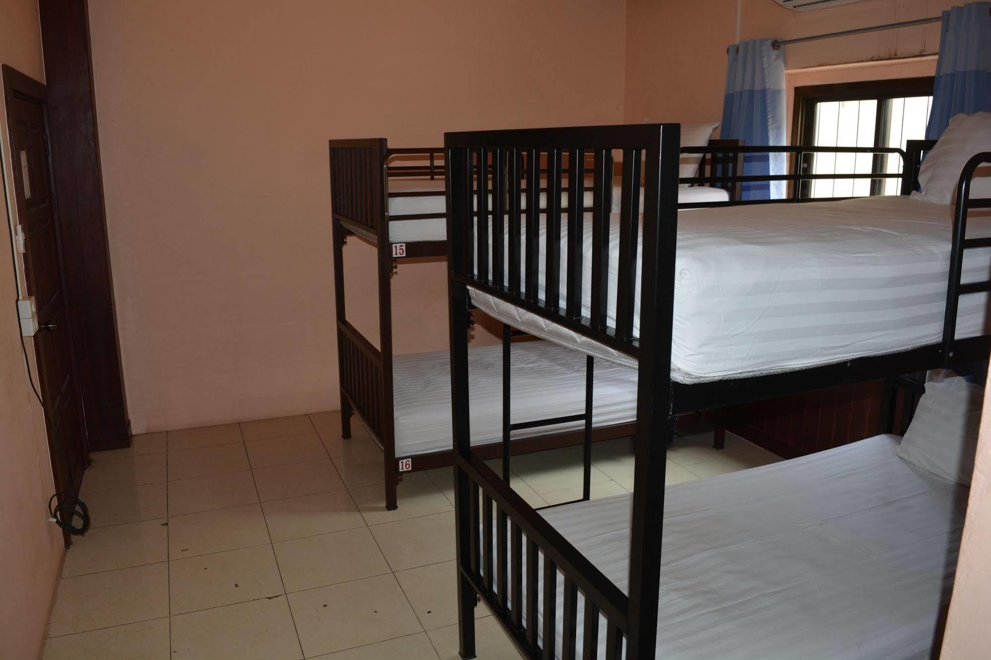 'צ'אוונג ביץ Little Austria Tams Guesthouse מראה חיצוני תמונה