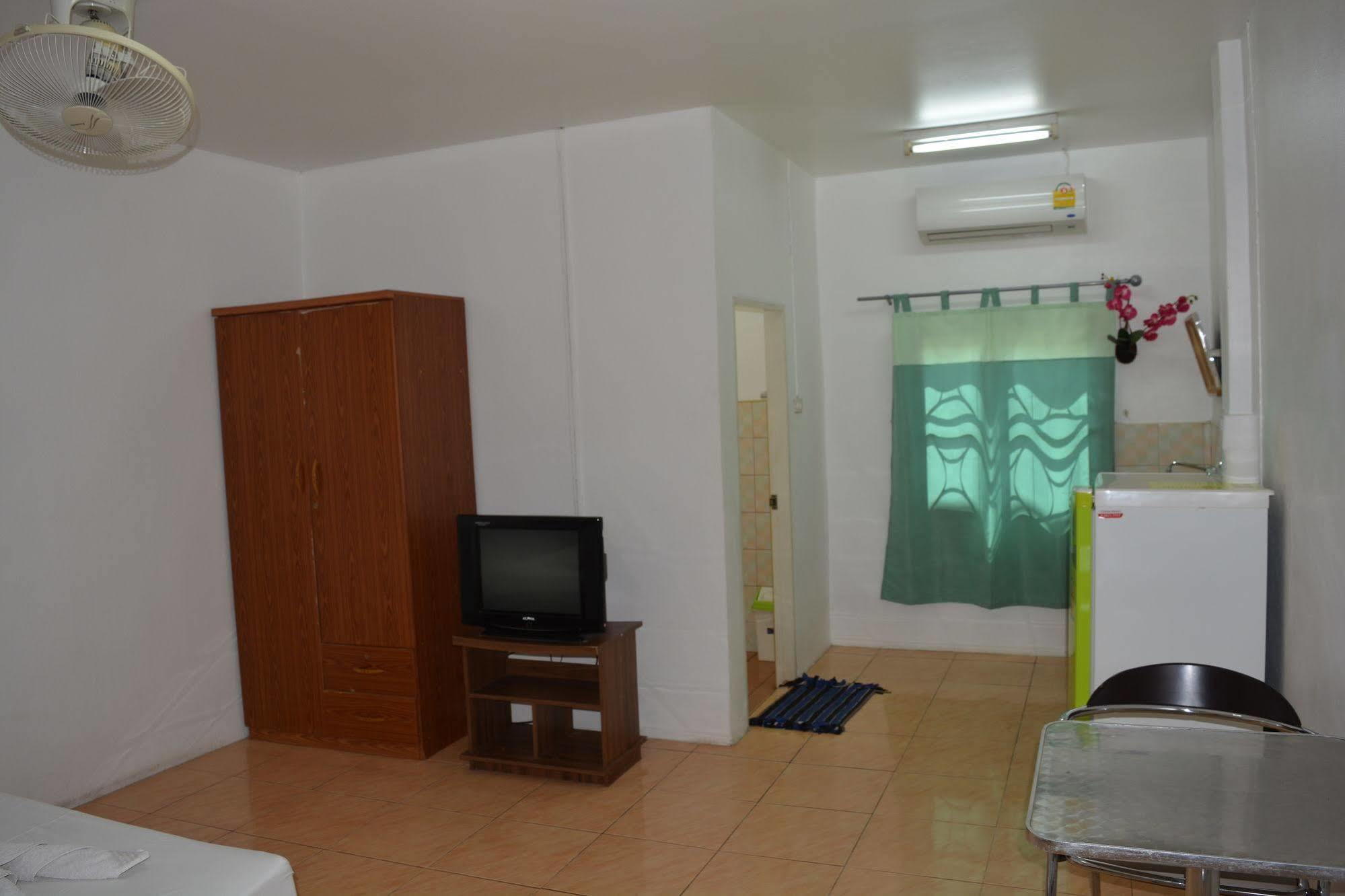 'צ'אוונג ביץ Little Austria Tams Guesthouse מראה חיצוני תמונה
