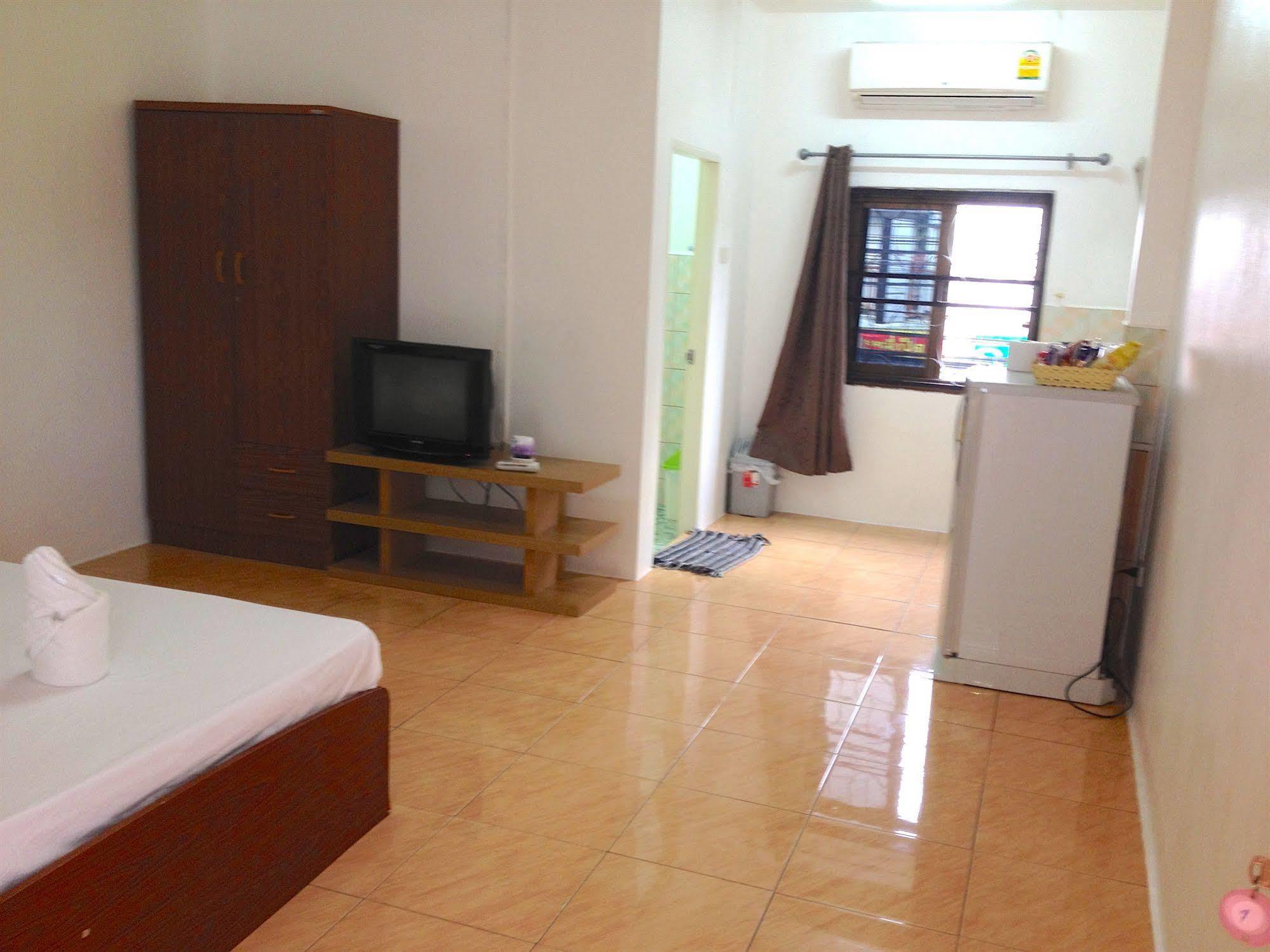 'צ'אוונג ביץ Little Austria Tams Guesthouse מראה חיצוני תמונה