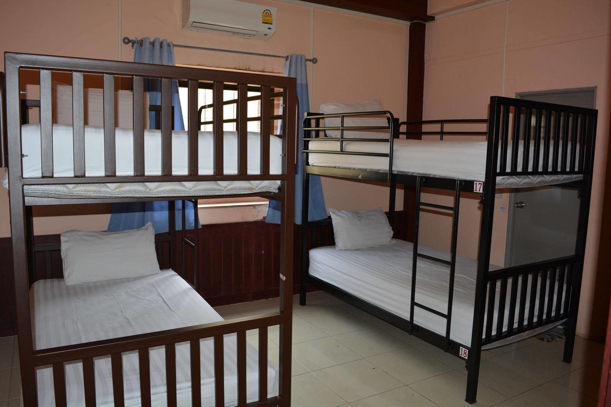 'צ'אוונג ביץ Little Austria Tams Guesthouse מראה חיצוני תמונה